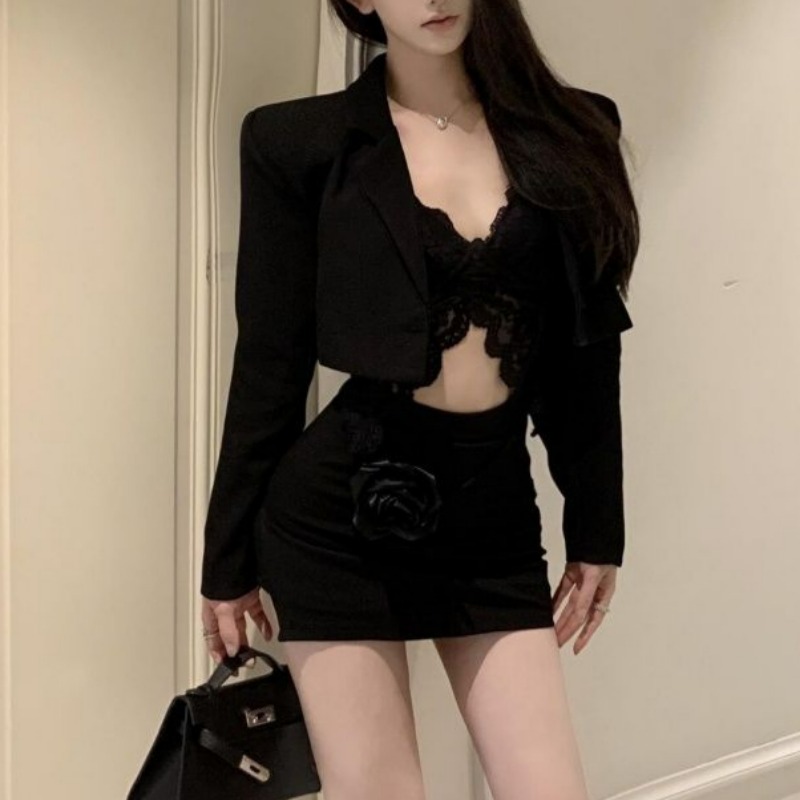Black Spring Blazer Lace Brale - огляд і ціна Lace Bralette Set